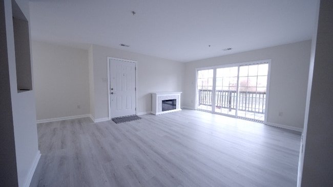 136 Brookland Ct in Winchester, VA - Foto de edificio - Building Photo