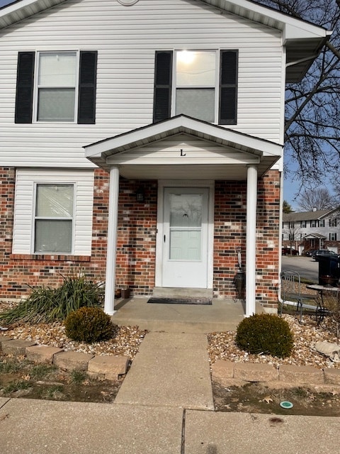 2200 Willott Rd, Unit L in St. Peters, MO - Building Photo