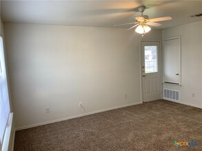 105 Valley Cir in Gatesville, TX - Building Photo - Building Photo