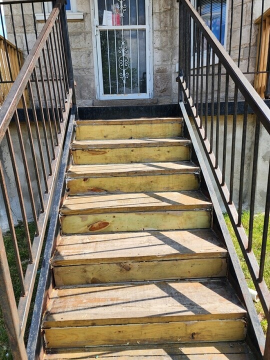 4111 W Harrison St in Chicago, IL - Building Photo