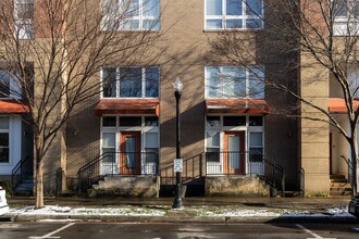 388 Boush St in Norfolk, VA - Building Photo - Building Photo