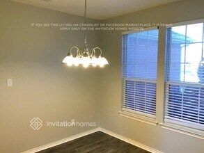 8633 Fernhill Dr in Fort Worth, TX - Foto de edificio - Building Photo