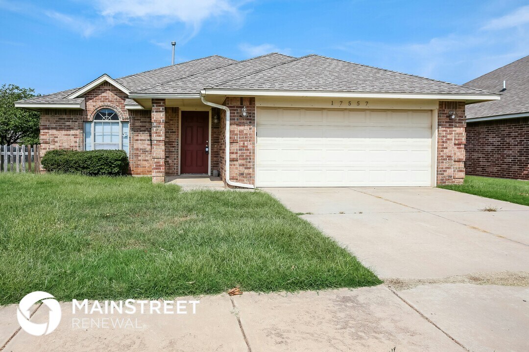 17557 Gold Dr in Edmond, OK - Building Photo
