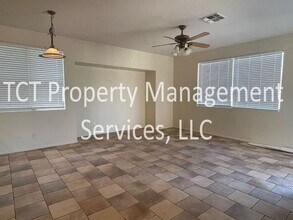 17573 W Canyon Ln in Goodyear, AZ - Building Photo - Building Photo