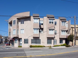 70-78 Ocean Ave in San Francisco, CA - Building Photo - Building Photo