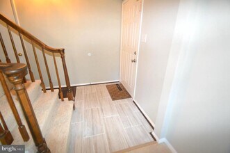 4319 Pergate Ln in Fairfax, VA - Building Photo - Building Photo