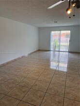 8851 NW 119th St in Hialeah Gardens, FL - Building Photo - Building Photo