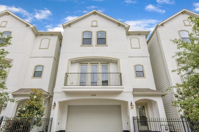 property at 1508 Johnson St
