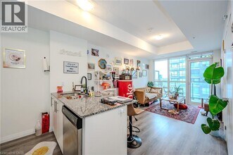 108 Garment St in Kitchener, ON - Building Photo - Building Photo