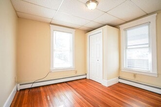 15 Casimir St in Westfield, MA - Building Photo - Building Photo