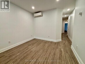 340 Howland Ave in Toronto, ON - Building Photo - Building Photo