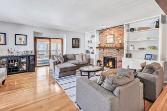 166 Pheasant Ridge in Shelton, CT - Building Photo - Building Photo