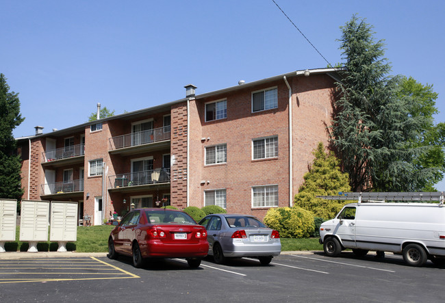 Signal Hill Apartments photo'