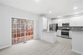 3349 Lathenview Ct in Alpharetta, GA - Building Photo - Building Photo