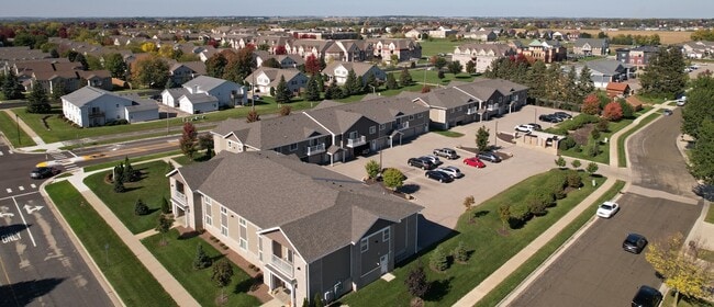 Stonewood Crossing in Sun Prairie, WI - Foto de edificio - Building Photo
