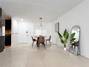 1631 NE 114th St in Miami, FL - Building Photo - Building Photo