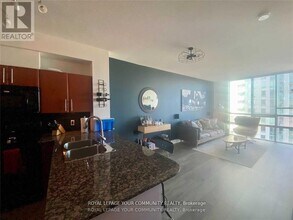 3515-3515 Kariya Dr in Mississauga, ON - Building Photo - Building Photo