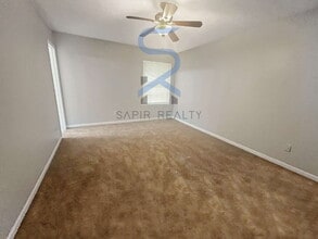 10305 Wisteria Ln in Jonesboro, GA - Building Photo - Building Photo
