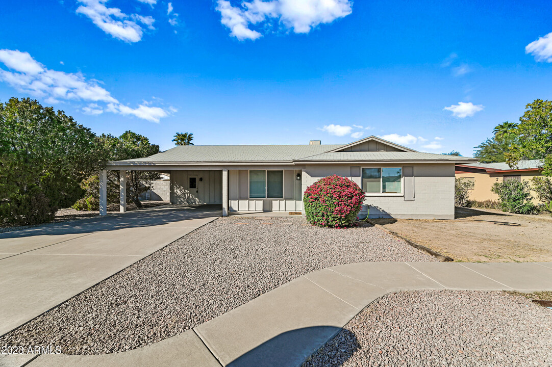 2626 W Campo Alegre Ave in Mesa, AZ - Building Photo