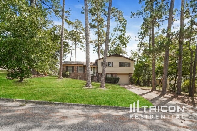 property at 2010 Flintwood Dr