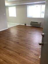 Montgomery House in Gaithersburg, MD - Building Photo - Interior Photo