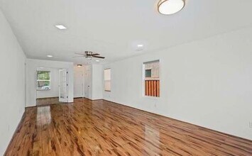 11620 Verazae Dr in Reno, NV - Building Photo - Building Photo