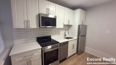 50 Joy St, Unit 2 in Boston, MA - Building Photo - Building Photo