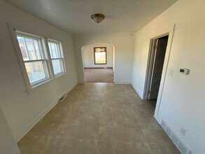 215 1st St NW in Primghar, IA - Foto de edificio - Building Photo