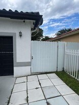25524 SW 134th Ct in Homestead, FL - Building Photo