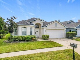 349 Oxford Dr in Davenport, FL - Building Photo