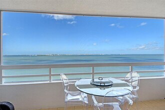 988 Blvd of the Arts in Sarasota, FL - Building Photo - Building Photo