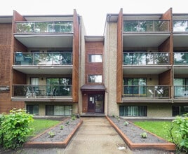 Emily Martin Arms in Edmonton, AB - Building Photo - Building Photo