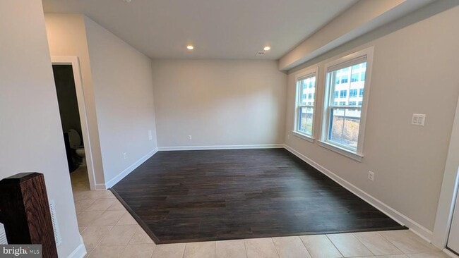 13222 Lake Waterview Wy in Herndon, VA - Building Photo - Building Photo