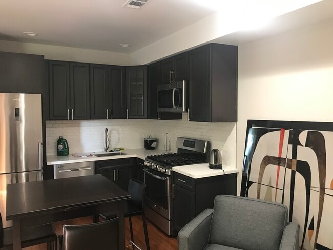 1716 Rose St, Unit 2 in Berkeley, CA - Building Photo - Building Photo