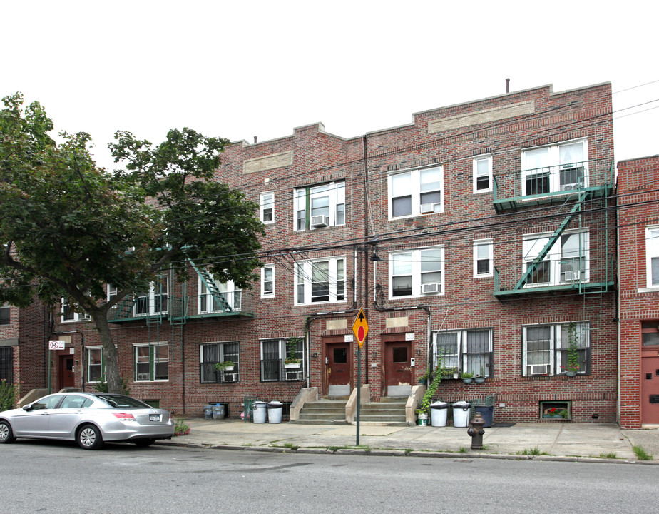 523-529 Kingston Ave in Brooklyn, NY - Building Photo