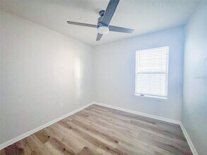 8815 Sunshower Pl in Parrish, FL - Building Photo - Building Photo