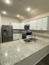 4616 W Hoover Loop in Fayetteville, AR - Building Photo - Building Photo