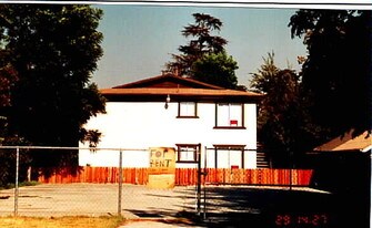 7193 Garden Dr in San Bernardino, CA - Building Photo