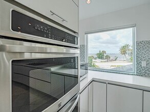 12936 Jimmy Buffett Mem Hwy in Vero Beach, FL - Building Photo - Building Photo