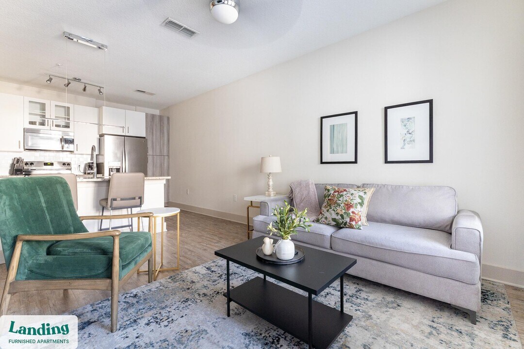 655 W Marina Cove Dr in St. Augustine, FL - Building Photo