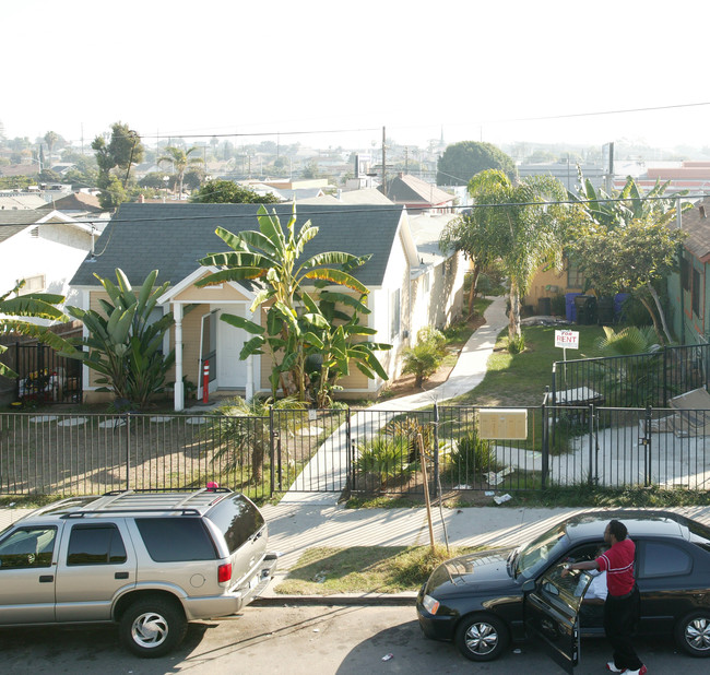 2227 L St in San Diego, CA - Foto de edificio - Building Photo