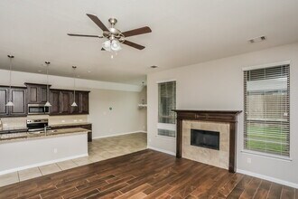 220 Watson St in Red Oak, TX - Building Photo - Building Photo