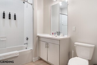 100 Lexington St, Unit 6307 in Windsor, CT - Foto de edificio - Building Photo