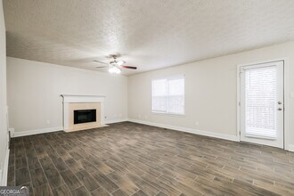 5807 Belmont Ridge Cir in Stonecrest, GA - Building Photo - Building Photo