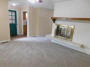1301 Doncaster St in Irving, TX - Building Photo - Building Photo