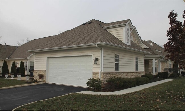 property at 5184 Vinings Bend