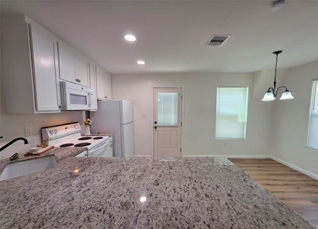 property at 5422 Pine Ave