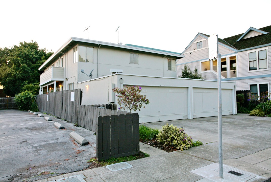 1251 Huff Ave in San Leandro, CA - Building Photo