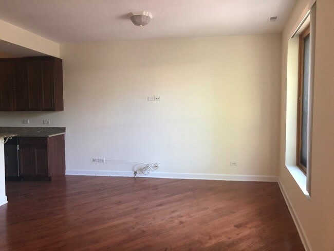 1533 W Hollywood Ave in Chicago, IL - Building Photo - Building Photo