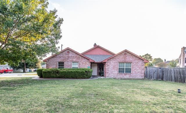 property at 305 N Elm St